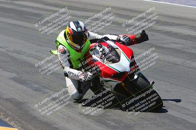 media/Apr-14-2024-SoCal Trackdays (Sun) [[70f97d3d4f]]/6-Bowl (1030am)/